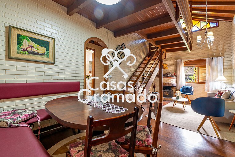 Beautiful 5 Bedroom House Lago Negro