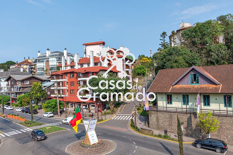 Incrível 3 Suítes e Quarto no Centro de Gramado