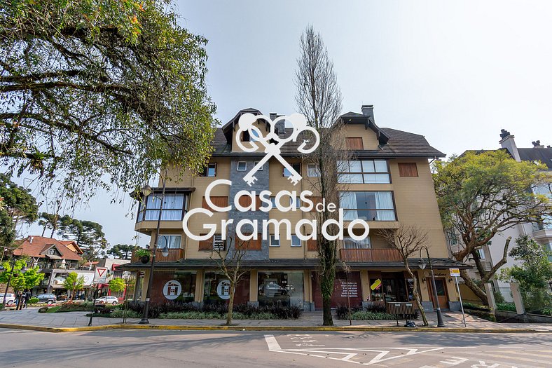 Incrível 3 Suítes e Quarto no Centro de Gramado